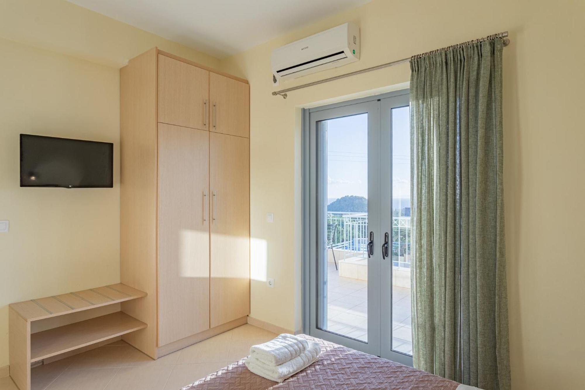 Sundy Maria Apartments Stoupa Exterior photo
